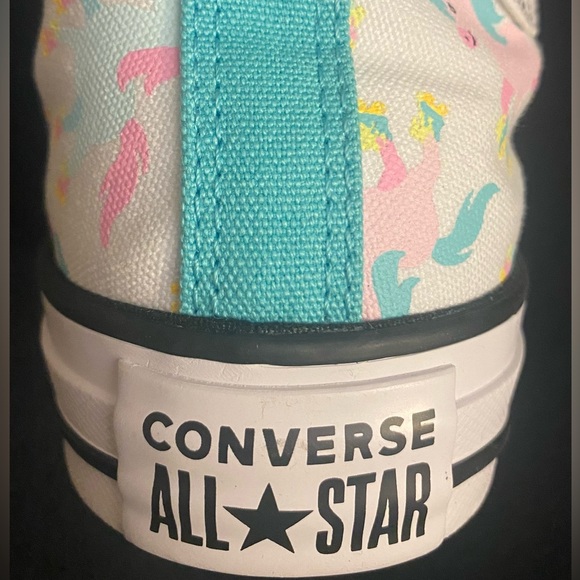 CONVERSE UNICORN CHUCK TAYLOR ALL STAR NWOT JUNIOR SIZE 5 - Picture 4 of 10